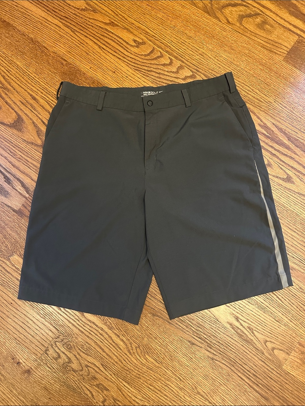 GUC Nike Dri Fit Men's Dark Grey Golf Shorts; 36